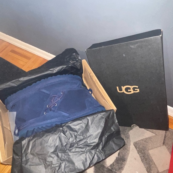 Men blue Uggs size 11 - Picture 2 of 5